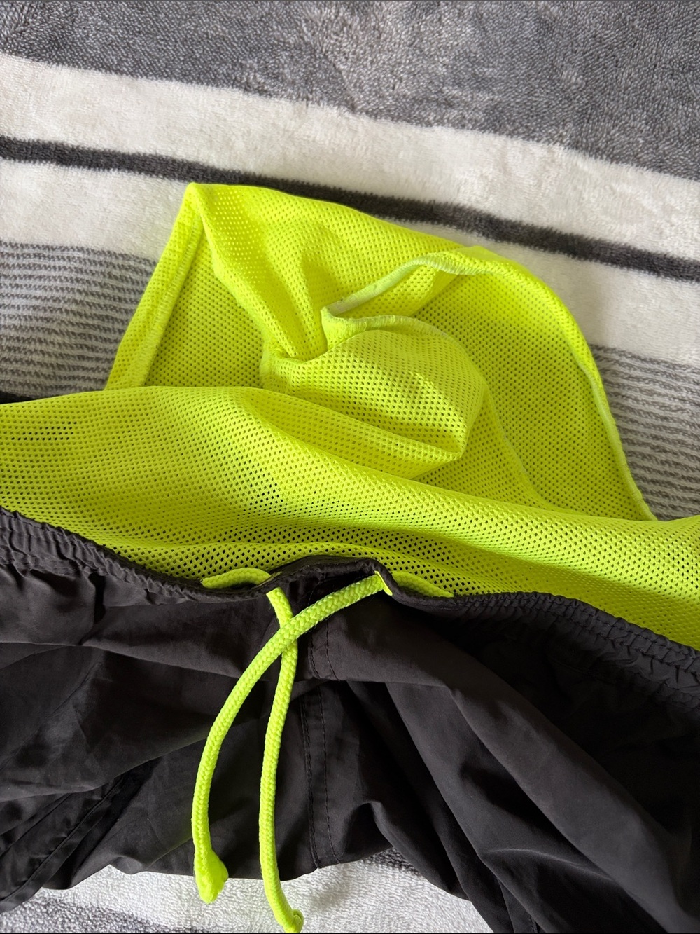 H&M Black Swin Shorts with Neon Green Drawstring - Picture 4 of 4